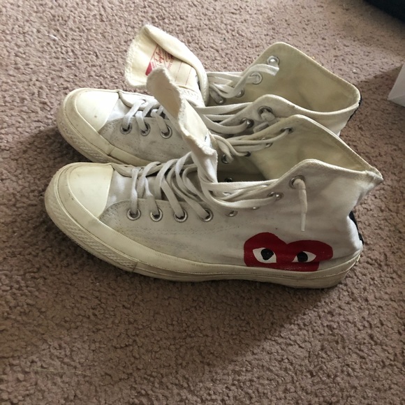 converse cdg on feet